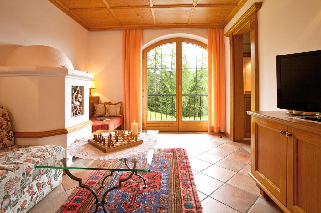 Hotel Laerchenhof Natur Seefeld in Tirol Rum bild